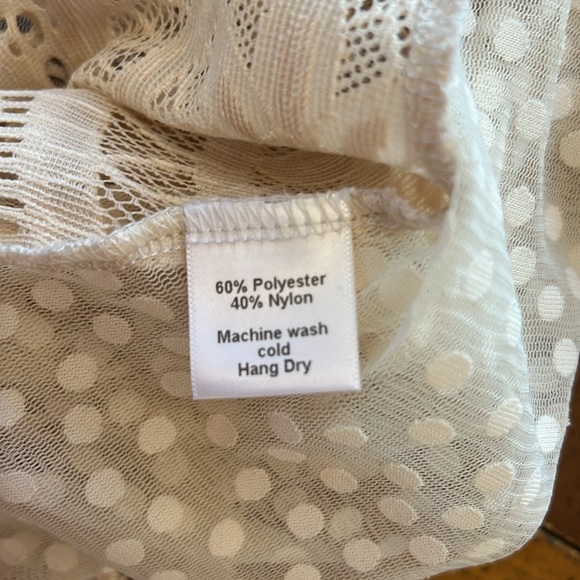 New Cream Lace long Vest from Vine Street - Picture 7 of 7